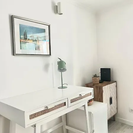 Cozy One-bedroom In Alfama By Lisboafama * Lisboa