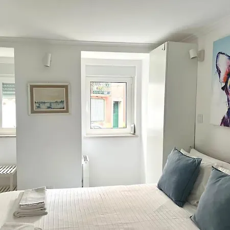 Cozy One-bedroom In Alfama By Lisboafama شقة