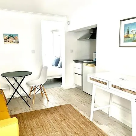 Cozy One-bedroom In Alfama By Lisboafama *