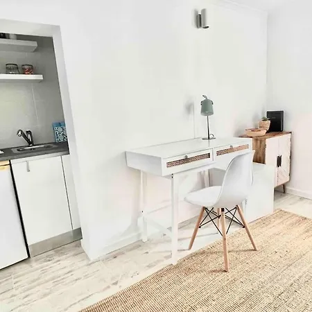 شقة Cozy One-bedroom In Alfama By Lisboafama