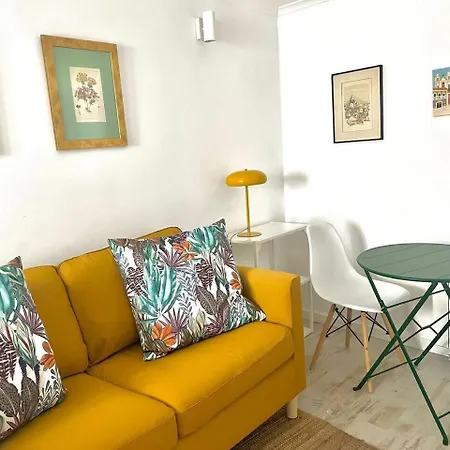 Cozy One-bedroom In Alfama By Lisboafama Lisboa