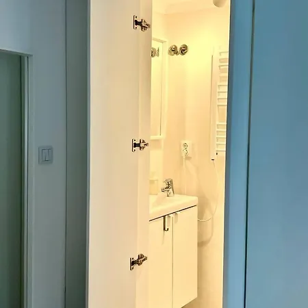 Cozy One-bedroom In Alfama By Lisboafama شقة