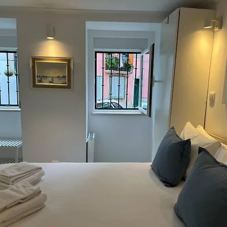 Cozy One-bedroom In Alfama By Lisboafama Lisboa